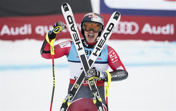 Erik Guay a jeho radost v cíli superobího slalomu ve Svatém Moici