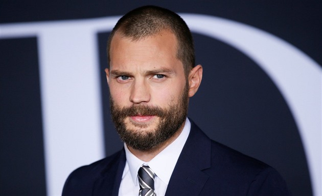Už ne pan Grey, ale Aragorn. Jamie Dornan nahradí Vigga Mortensena v Pánu prstenů