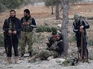 Syrské milice sponzorované Ankarou u msta al-Báb (4. února 2017)