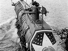 Ponorka NR-1 je spoutna na vodu. (25.1.1969)