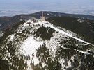Leteck pohled na nejvy vrchol Moravskoslezskch Beskyd Lysou horu