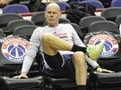 David Adkins, asistent trenéra basketbalist Washingtonu Wizards, který se v...