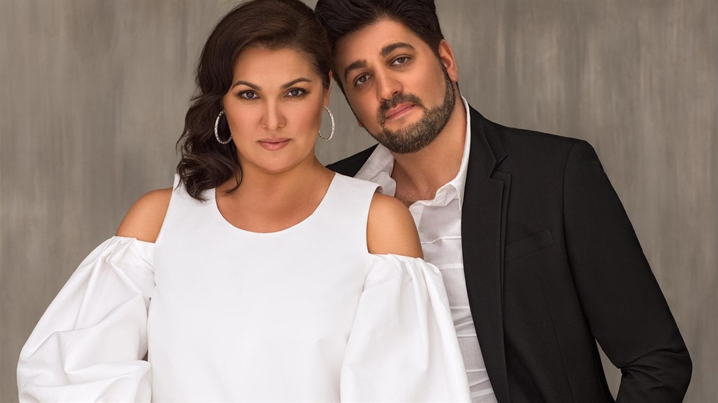 Tenorista Jusif Ejvazov s man�elkou Annou N�trebkovou