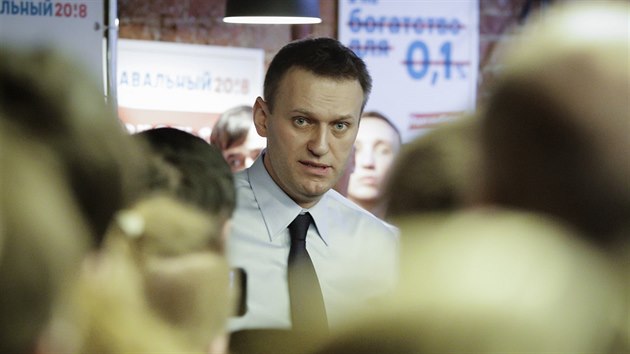 Ruský opoziní pedák Alexej Navalný otevel v Petrohradu kancelá svého...