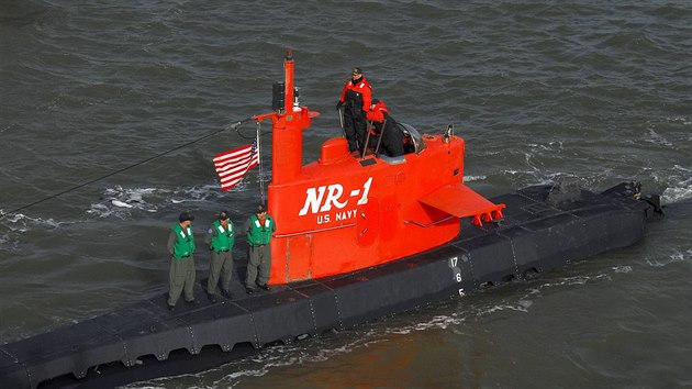 Ponorka NR-1 p zptnm chodu na hladin (2007)