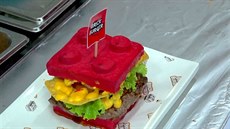 Hamburgery ve tvaru stavebnicových kostek