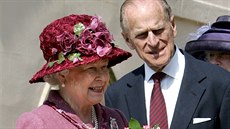 Britská královna Albta II. a její manel princ Philip (Windsor, 8. dubna 2007)