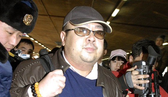 Kim ong-nam na letiti v Pekingu (11. února 2007)