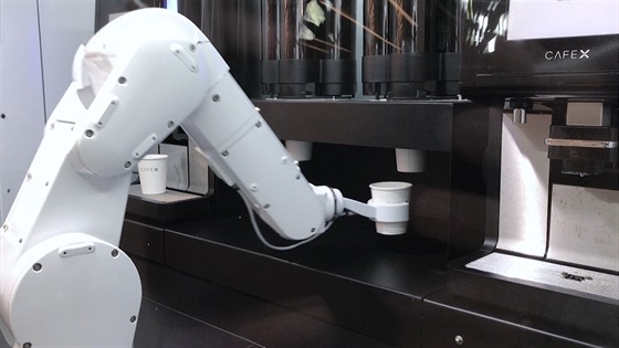 Lidskou práci mohou v nkterých oborech nahradit roboti
