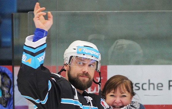 Petr Kadlec odehrál rekordních 1250 extraligových utkání, nyní hokejový bek koní kariéru.