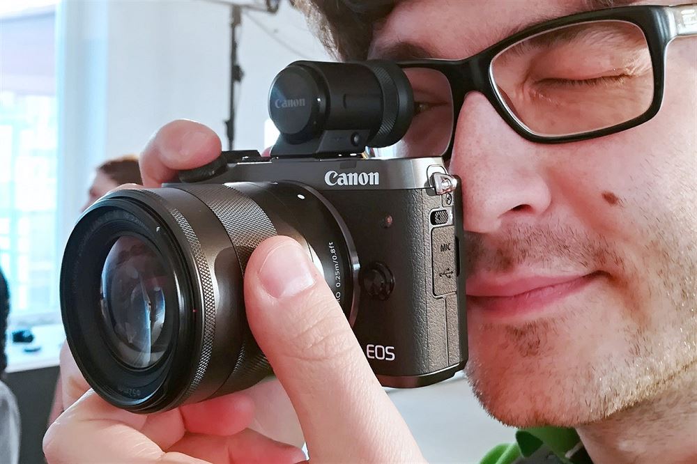 Canon představil fotonovinky pro rok 2017. Zrcadlovky EOS 800D a 77D a...