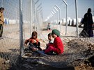 Uprchlíci z Mosulu v iráckém uprchlickém táboe Chazer (8. února 2017)