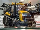 Pásový traktor CAT Challenger MT 875E