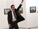 Fotografickou sout World Press Photo za rok 2016 vyhrál snímek vraha ruského...