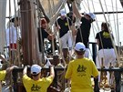 Plachetnice La Grace na z�vodech Tall ship race.