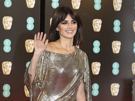 Penélope Cruzová na udílení cen BAFTA (Londýn, 12. února 2017)