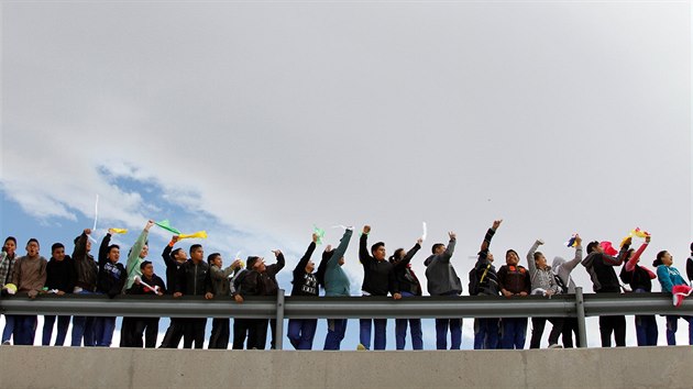 Protest proti stavb zdi na hranici Mexika a Spojench stt v pohraninm mst Ciudad Juarz (17. nora 2017)