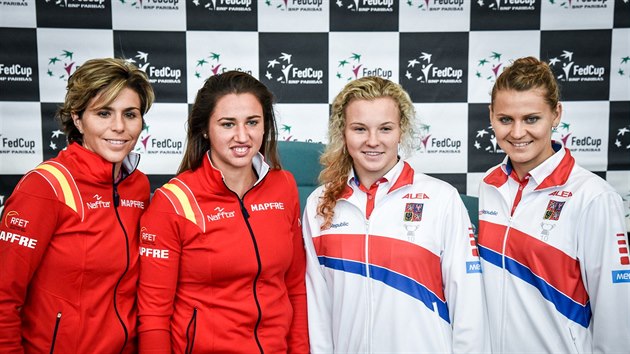 Mara Jos Martnezov, Sara Sorribesov, Kateina Siniakov a Lucie afov.