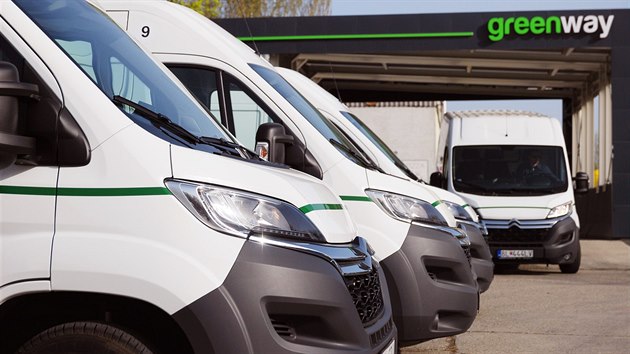Slovensk spolenost Voltia distribuuje uitkov automobily s elektromotorem.