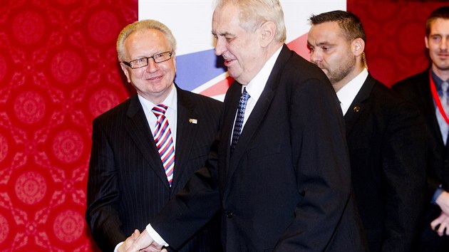 Prezident Milo Zeman a pedseda SPO Jan Veleba na sjezdu Strany prv oban