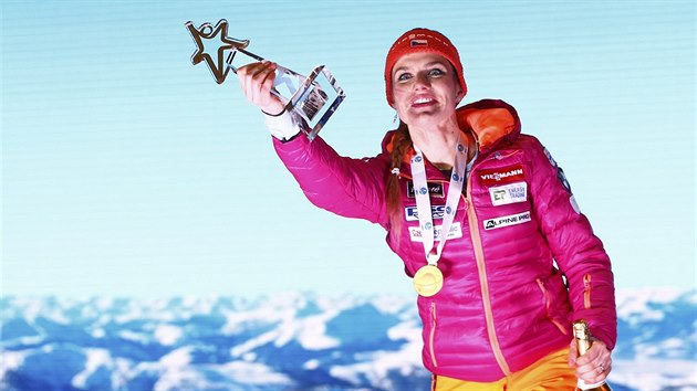 Gabriela Koukalov pzuje se zlatou medail a pohrem pro mistryni svta ve sprintu.