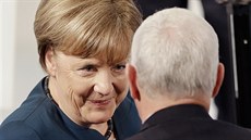 Nmecká kancléka Angela Merkelová a americký viceprezident Mike Pence na...
