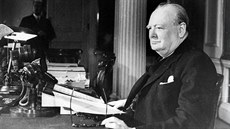 Winston Churchill na snímku z roku 1945