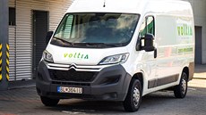 Slovenská spolenost Voltia distribuuje uitkové automobily s elektromotorem.