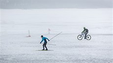 Ledového maratonu na Lipn se zúastnili bci, bkai i cyklisté.