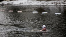 Na mistrovství republiky v zimním plavání se v Brn seli otuilci rzného...