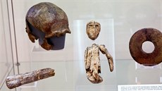 Mo�ná nejstar�í loutka na sv�t� byla objevena v v hrob� n�kdej�ího �amana....