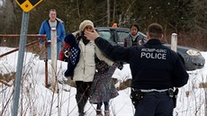 Rodinu, která policii ekla, e pochází ze Súdánu, zadrela na hranici kanadská...