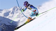 eská lyaka árka Strachová na trati slalomu na mistrovství svta ve Svatém...