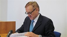 Ob�alovaný gynekolog Du�an Hebort.