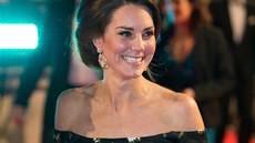 Vévodkyně Kate na udílení cen BAFTA (Londýn, 12. února 2017)