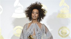 Solange Knowlesová na udílení cen Grammy (Los Angeles, 12. února 2017)