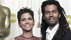 Halle Berry a Eric Benet (Los Angeles, 24. března 2002)