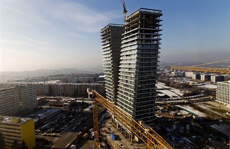 Asi nejluxusnjí byty v souasnosti vyrstají na praské Pankráci v projektu V Tower. Horí je to s opaným cenovým segmentem - levné byty v novostavbách u v Praze nejsou.