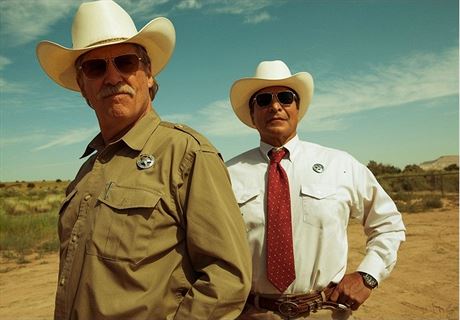 Jeff Bridges a Gil Birmingham ve filmu Hell or High Water (Za kadou cenu)