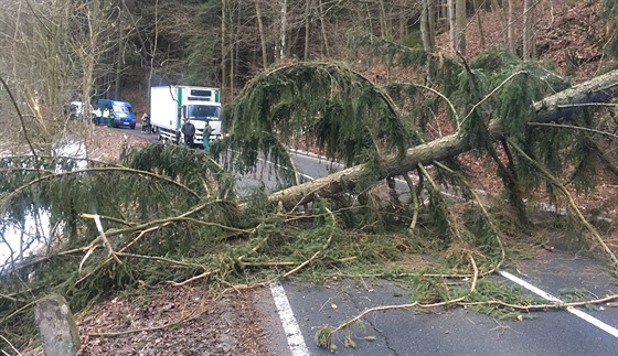 Hasii z Olomouckého kraje mají od rána za sebou dv desítky výjezd, vtinou...