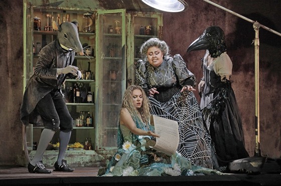 Scéna z inscenace Dvoákovy Rusalky, kterou uvádí Metropolitní opera