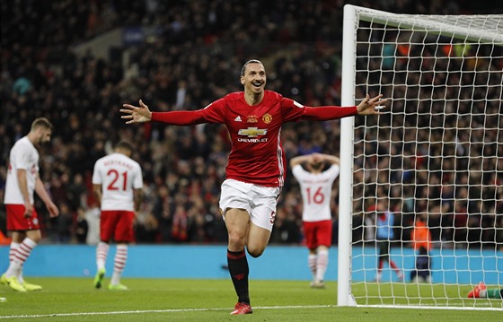 Zlatan Ibrahimovic takhle slavil góly v Manchesteru United, jak se mu bude dařit v zámoří?