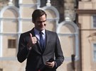 USMVAVÝ ELEGÁN. Roger Federer pi setkání s fanouky na Staromstském námstí...