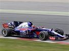 Nového krasavce stáje Red Bull prohání po testovací trati Daniil Kvjat.