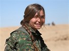 Píslunice peván kurdských jednotek SDF, operujících na severu Sýrie (21....
