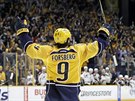 Filip Forsberg (ve lutém) slaví svj hattrick proti Coloradu.