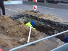 Havárie vodovodního adu uzavela ást Legerovy ulice v centru Prahy (27. února...