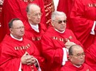 Kardinál Miloslav Vlk pi pohbu papee Jana Pavla II. na vatikánském...