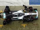 Valtteri Bottas pi pedstavování monopostu Mercedes pro sezonu 2017 ve formuli...