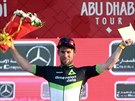 Mark Cavendish slaví vítzství v první etap závodu Kolem Abú Zabí.